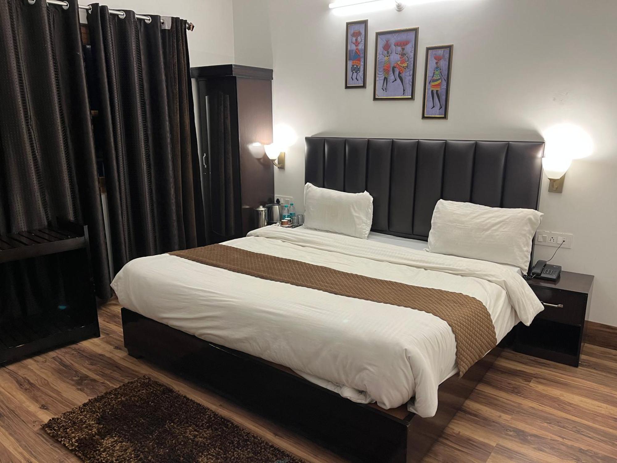 Cedar Woods Resort By Heyan Hotels Nainital Εξωτερικό φωτογραφία