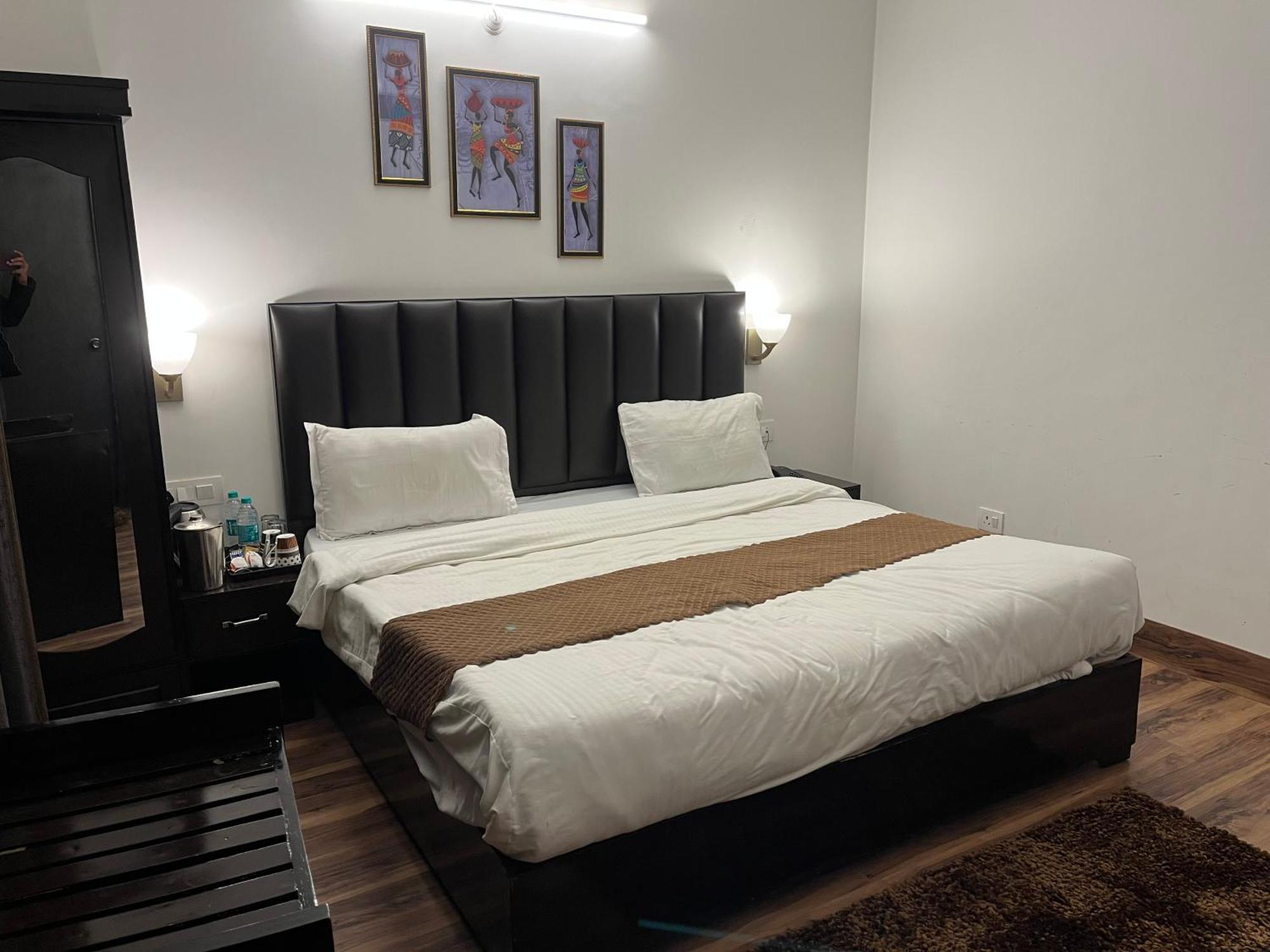 Cedar Woods Resort By Heyan Hotels Nainital Εξωτερικό φωτογραφία