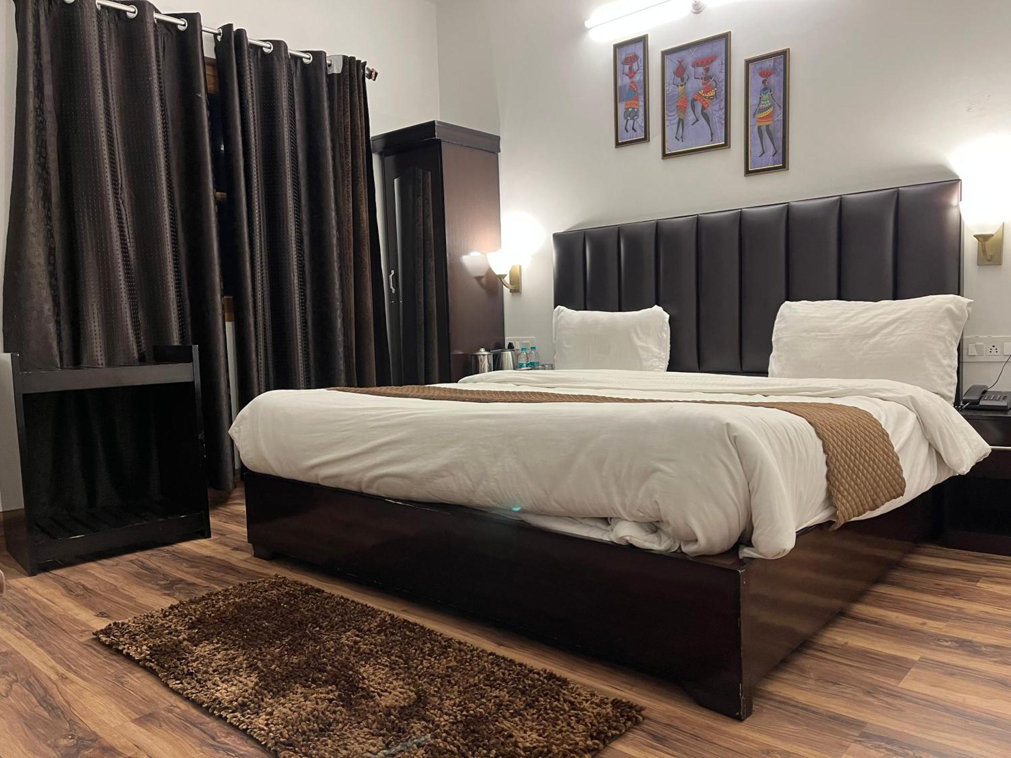Cedar Woods Resort By Heyan Hotels Nainital Εξωτερικό φωτογραφία