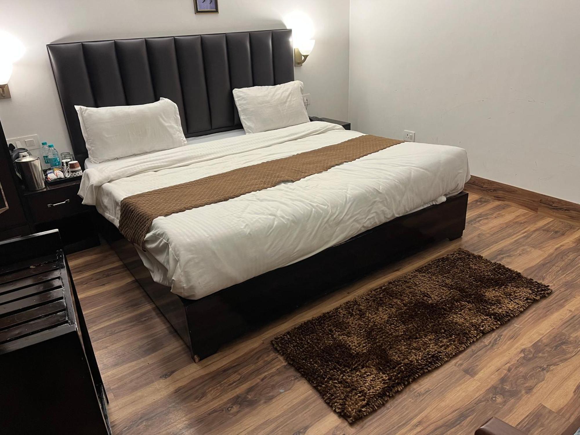 Cedar Woods Resort By Heyan Hotels Nainital Εξωτερικό φωτογραφία